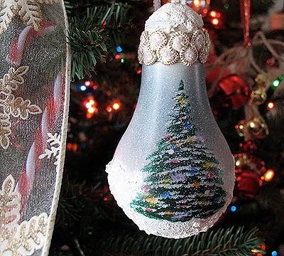 light-bulb-crafts light-bulb-ornament