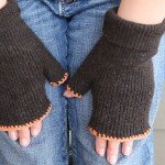 fingerless gloves from sweater sleeves recycled-crafts