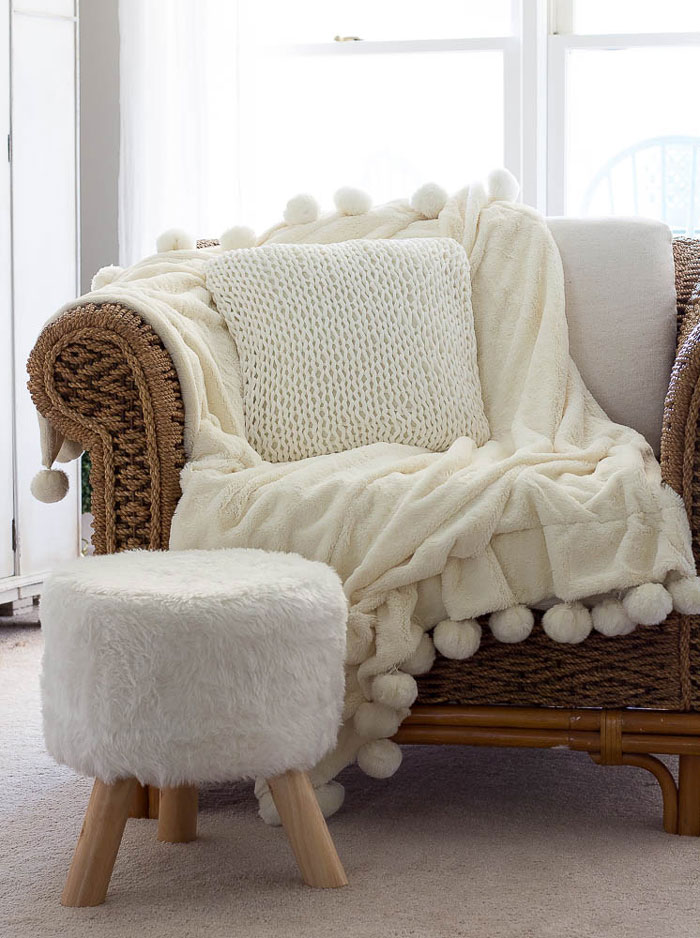 knitted throw pillow