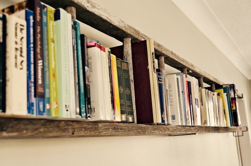 rustic-bookshelf