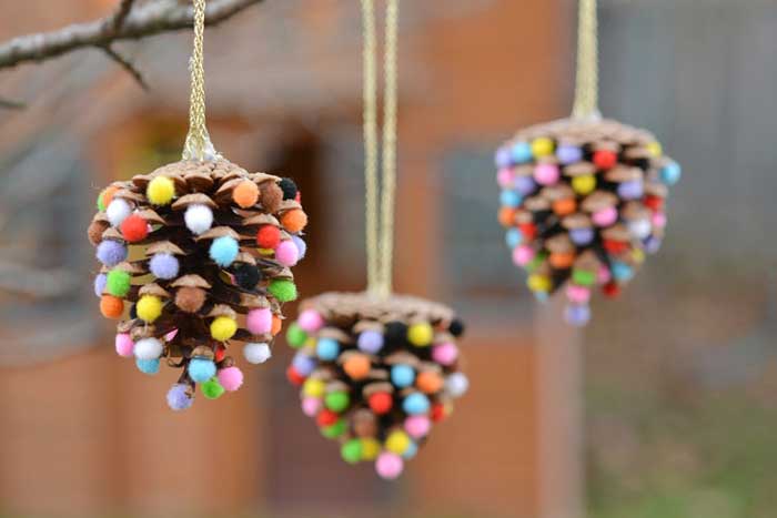 pine cone and pom pom Christmas ornament DIY