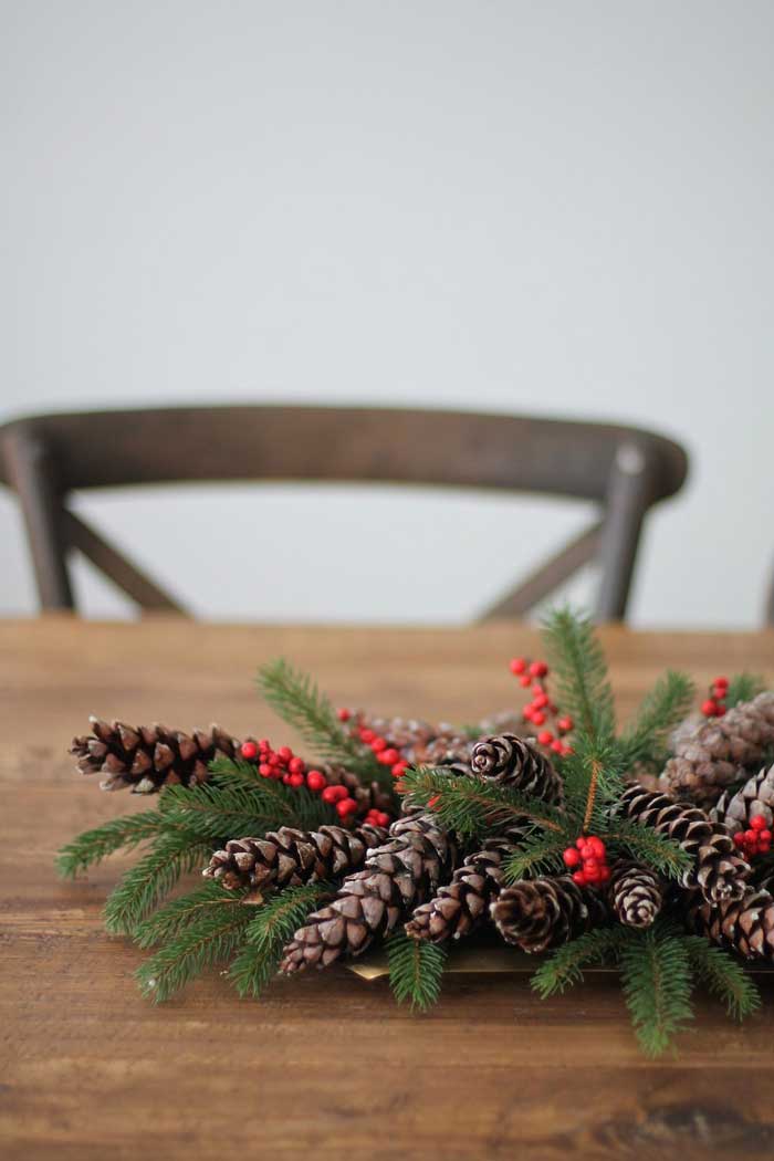 pine cone centerpiece craft