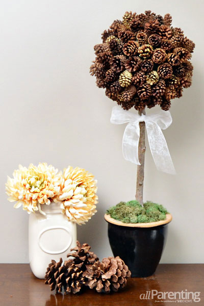 pine cone crafts topiary