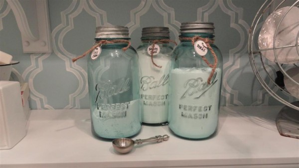creative laundry room ideas - mason jars for detergent storage