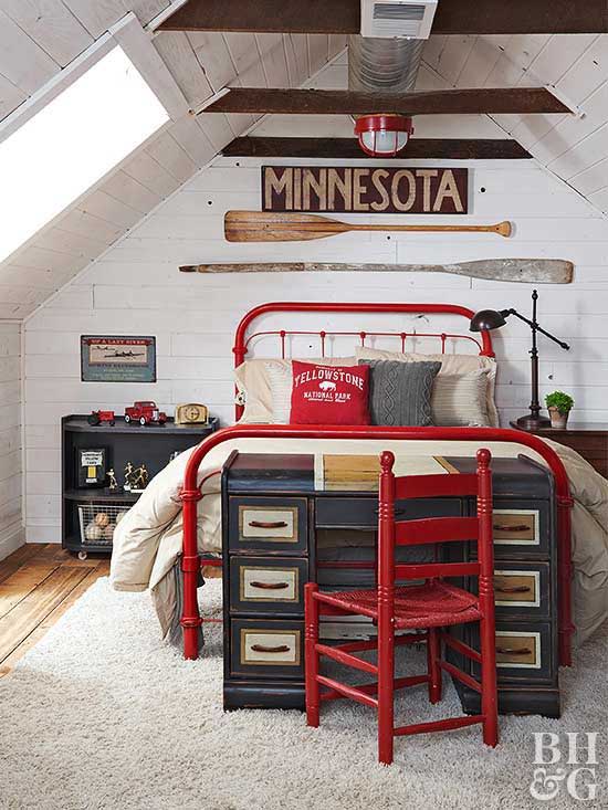 boys bedroom ideas - shiplap and rustic paddles