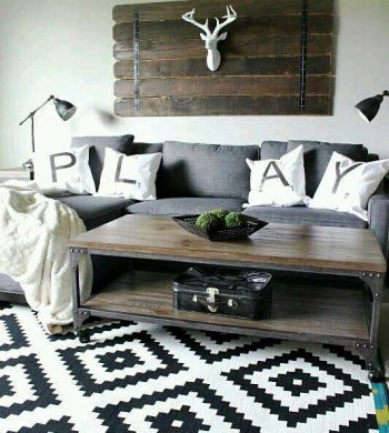 decorating in black and white