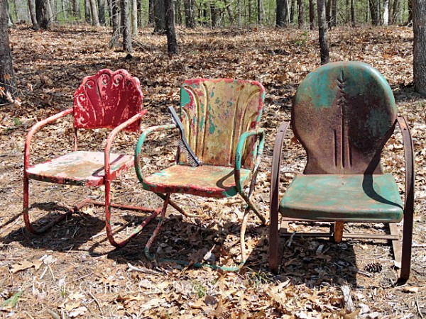 Paint Old Rusty Outdoor Metal Chairs, How To Paint Rusted Metal Furniture