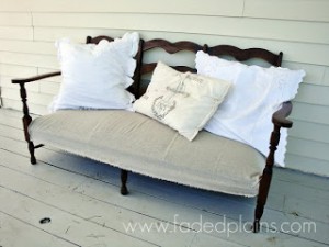 Sofa Makeovers To Use As Outdoor Furniture - Rustic Crafts & DIY