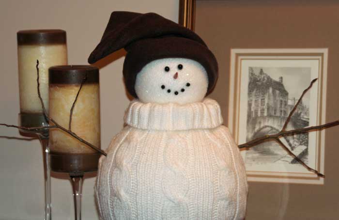 The Cutest Snowman made from Old Sweaters - Reinvented Delaware