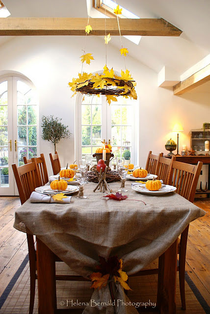 Thanksgiving table