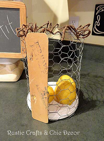 diy chicken wire basket by rustic-crafts.com
