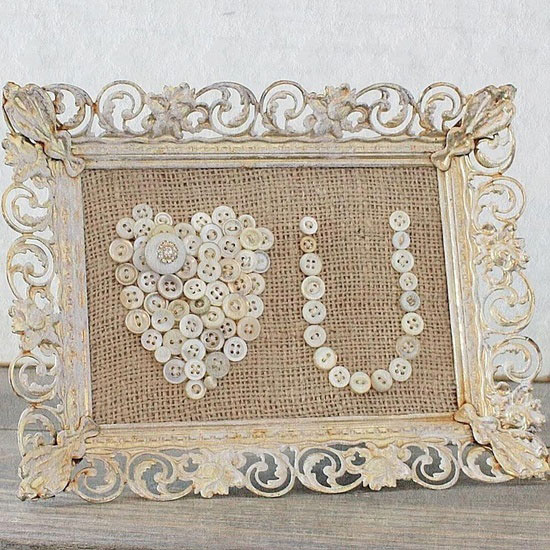 burlap and button frame