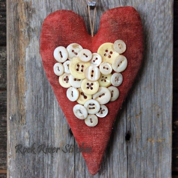 primitive button heart