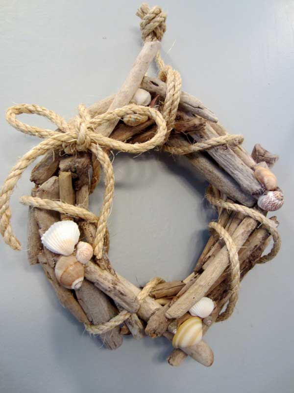 diy driftwood wreath