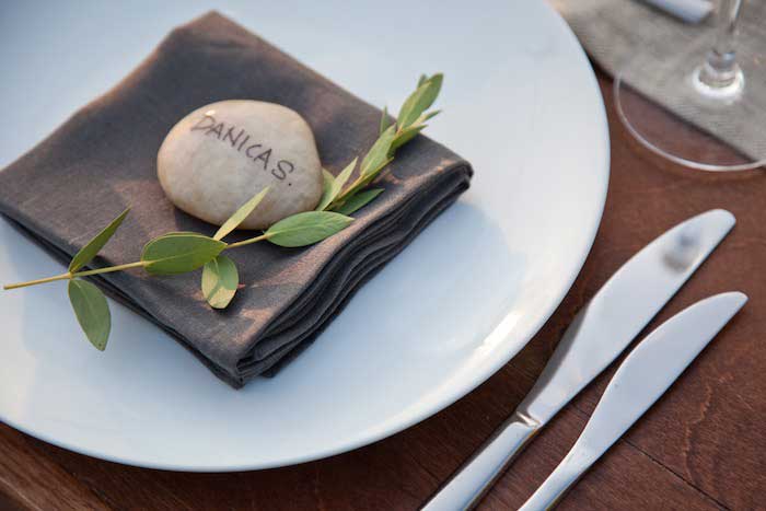 rustic outdoor table decor