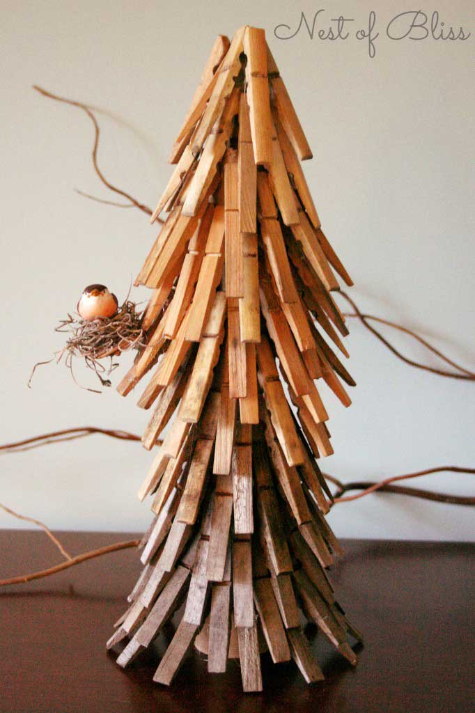 Clothespin Christmas Crafts - Rustic Crafts & DIY