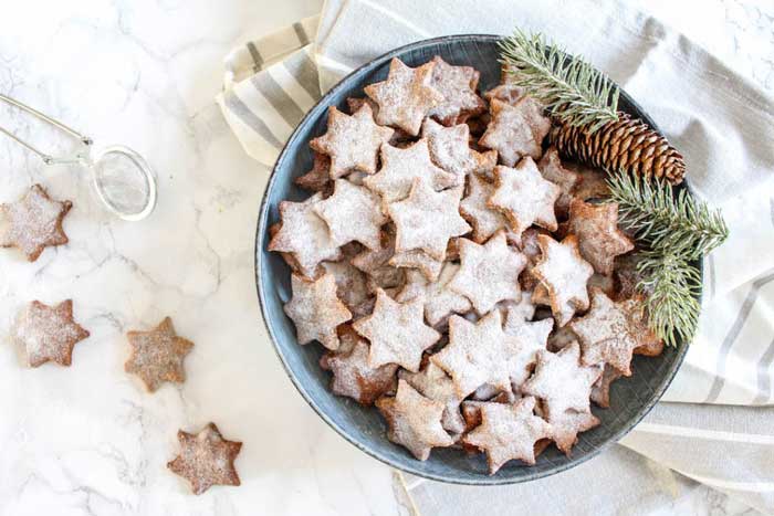 christmas desserts - almond cookies