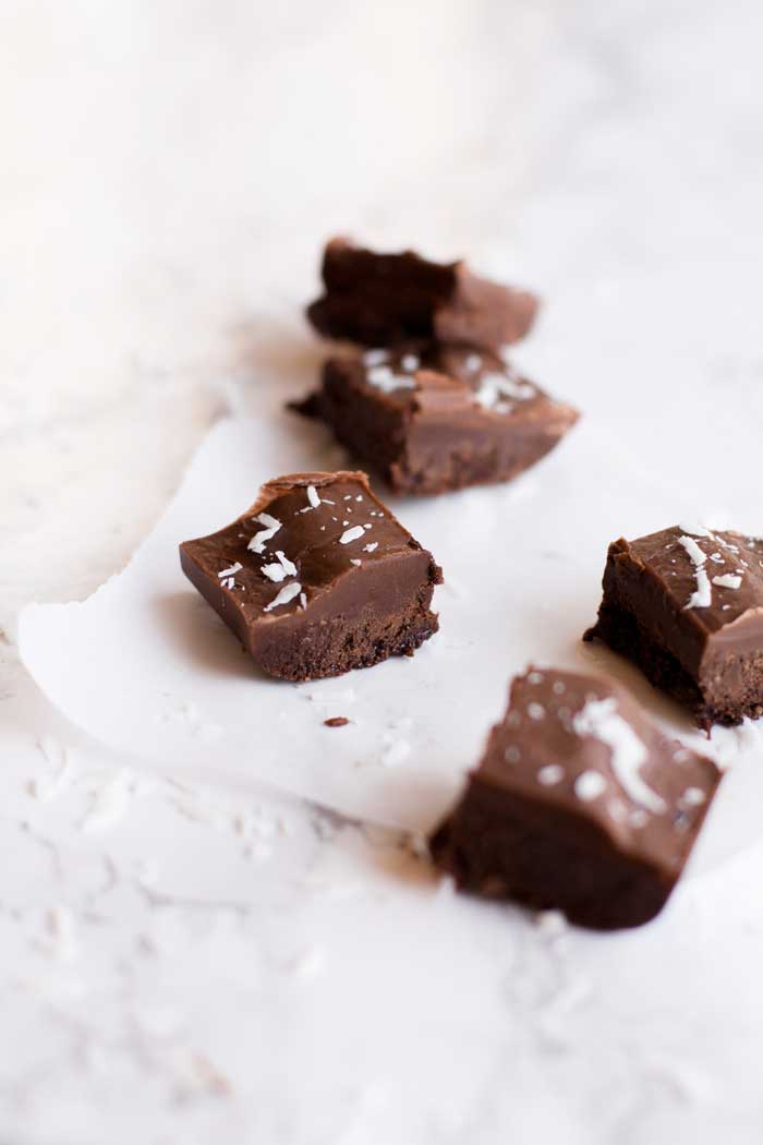 dark chocolate coconut oil fudge