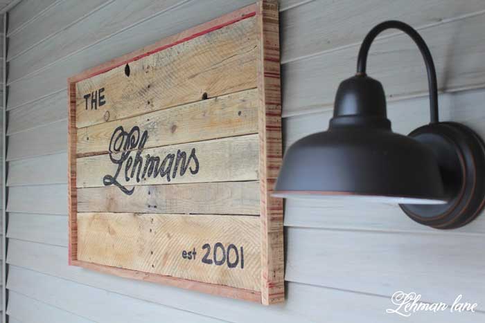 pallet decor - pallet sign