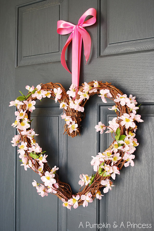 How To Decorate A Grapevine Wreath - Rustic Crafts & Chic Decor