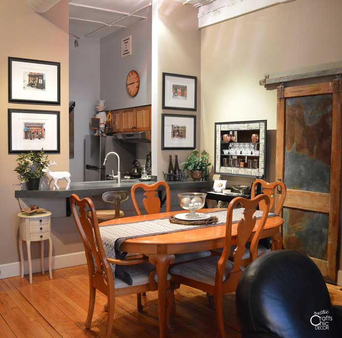 loft dining area