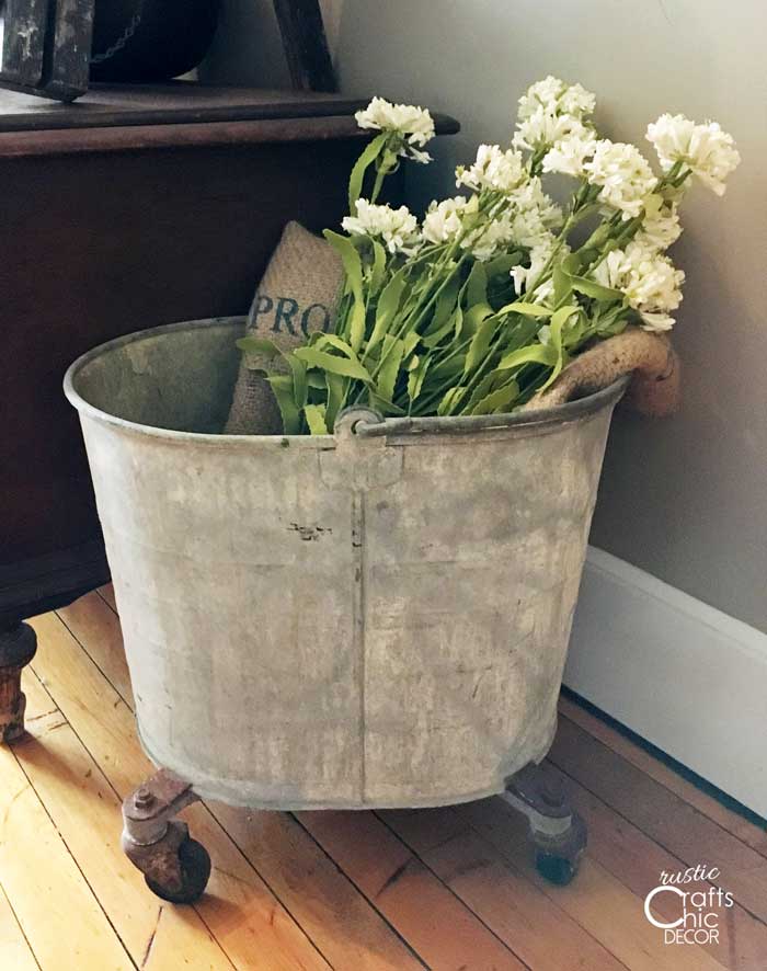 farmhouse style mop bucket