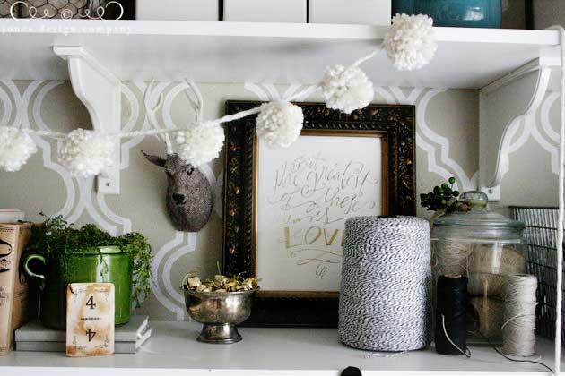 diy pom pom garland made from yarn