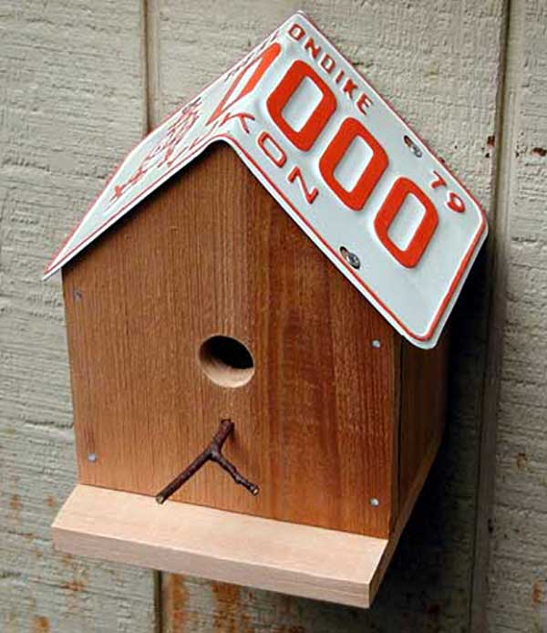 small wooden birdhouse craft