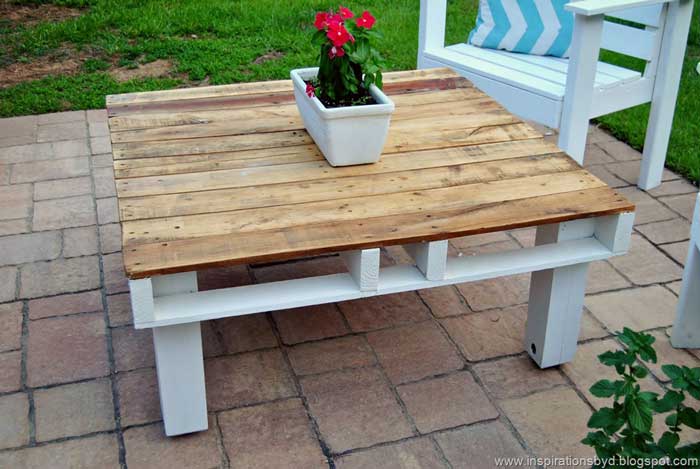 diy outdoor pallet coffee table