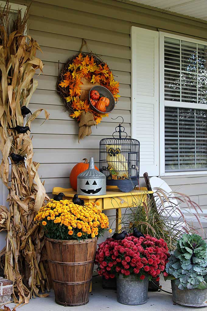 halloween porch decor