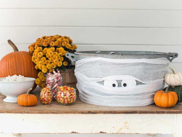 mummy beverage tub halloween idea