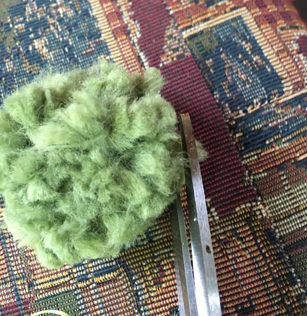 trim yarn into ball