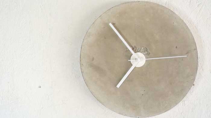 diy concrete clock