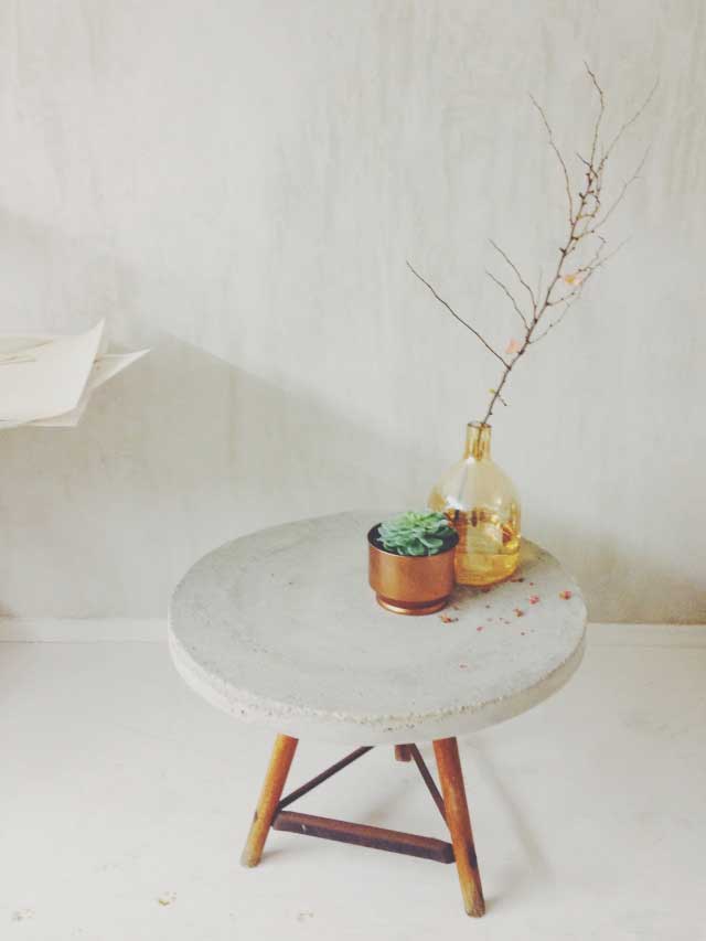 diy concrete side table