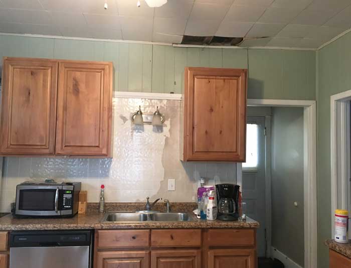 kitchen before updates