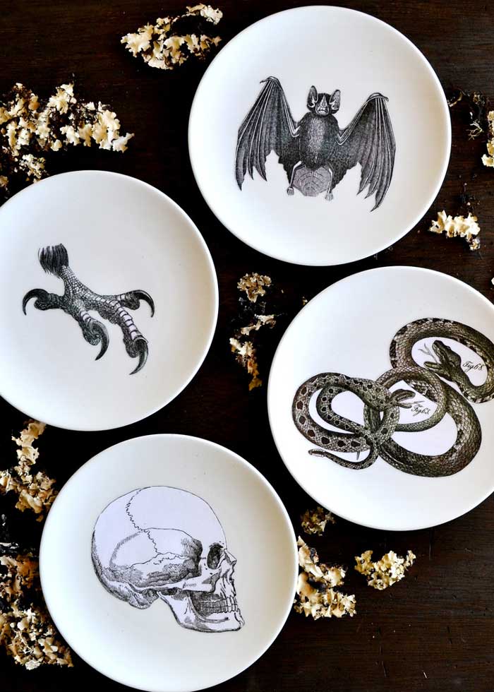 creepy halloween plates