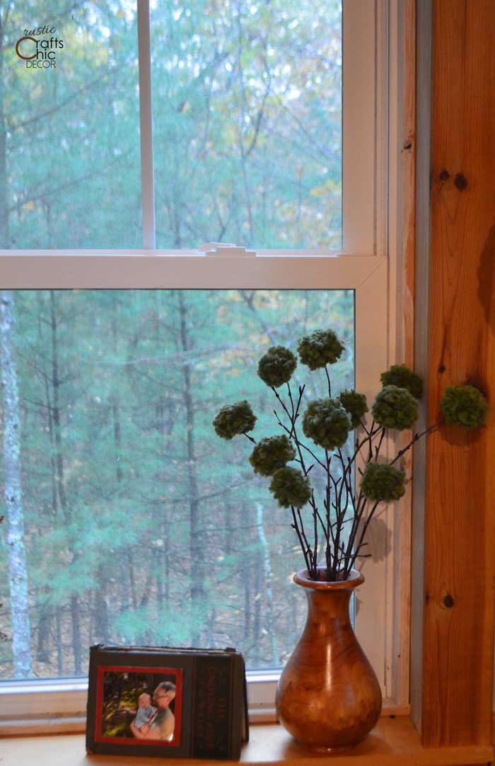 yarn pom pom centerpiece