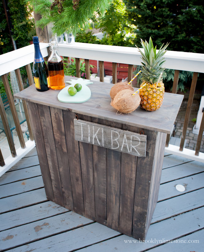 diy rustic tiki bar