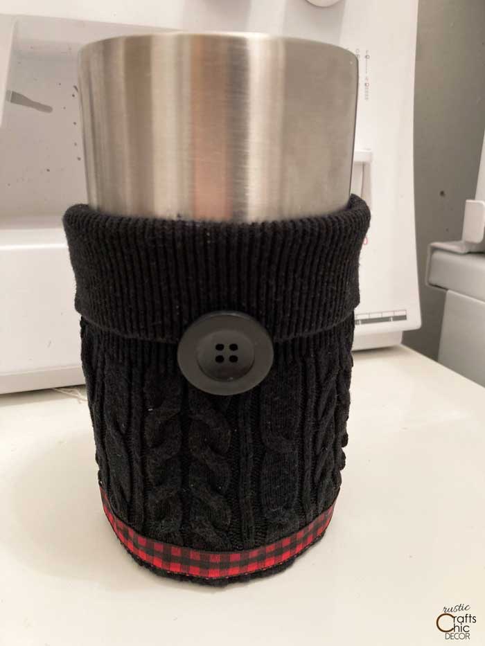 finished diy coffee sleeve