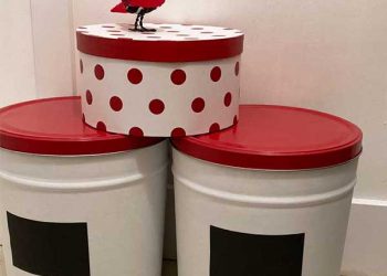 painted tins