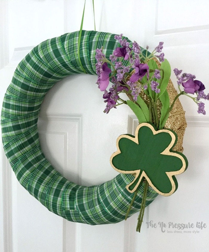 ribbon rolled shamrock wreath