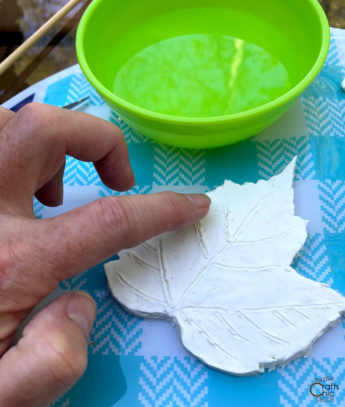 smooth out clay leaf