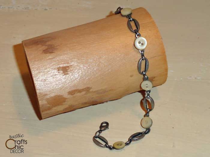 button bracelet craft