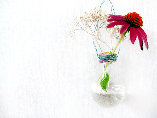 hanging light bulb vase craft