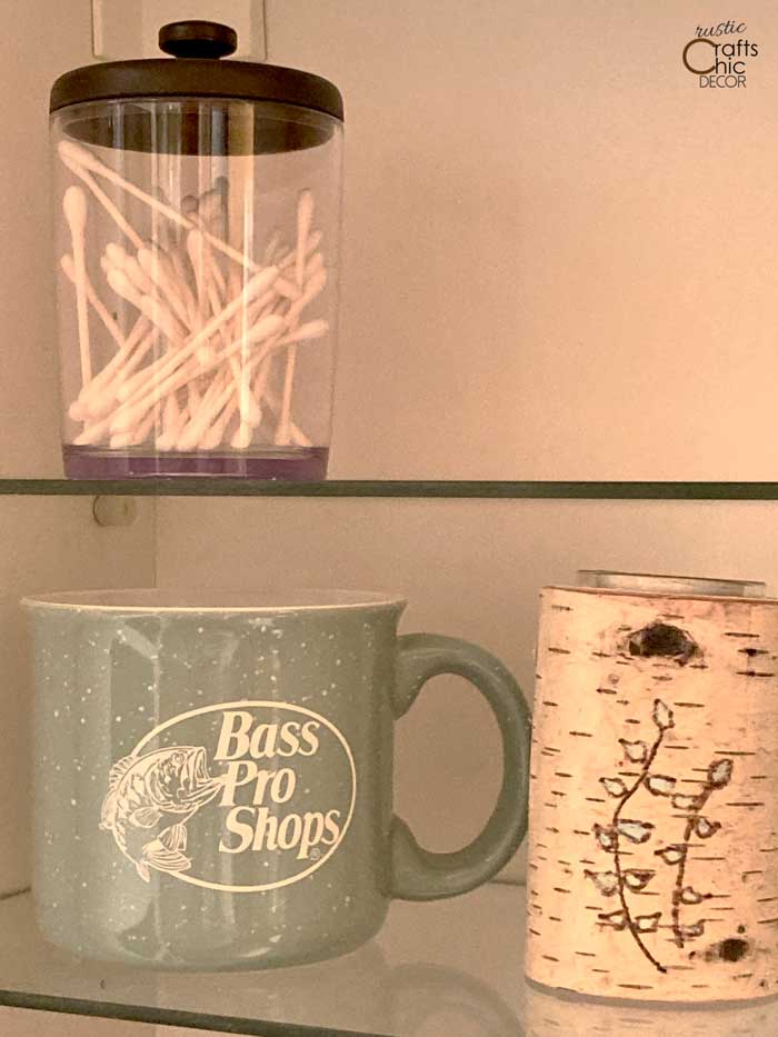 https://rustic-crafts.com/wp-content/uploads/2022/06/mug-bathroom-storage.jpg