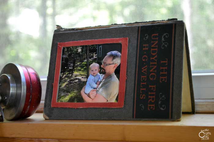 diy book picture frame